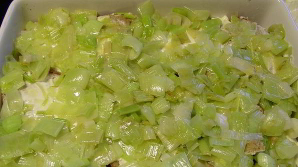 английский хлебный пудинг с луком-пореем