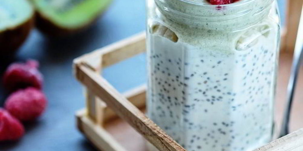 Рецепт чиа-пудинг с киви и малиной