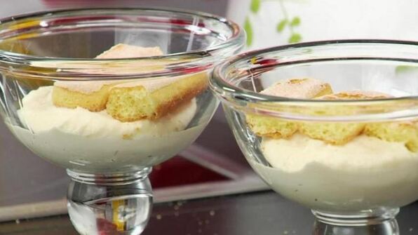 десерт малиновые облака