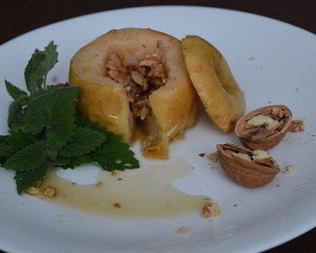 Диетический десерт из яблок