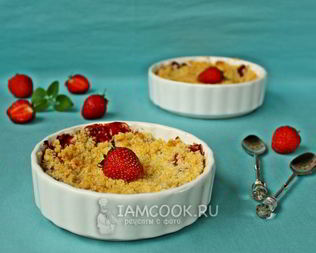 Клубничный крамбл