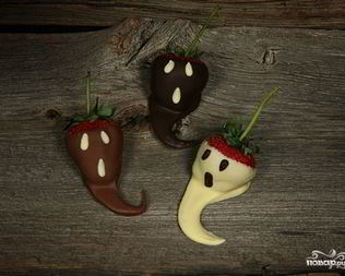 Клубника в шоколаде на Хэллоуин