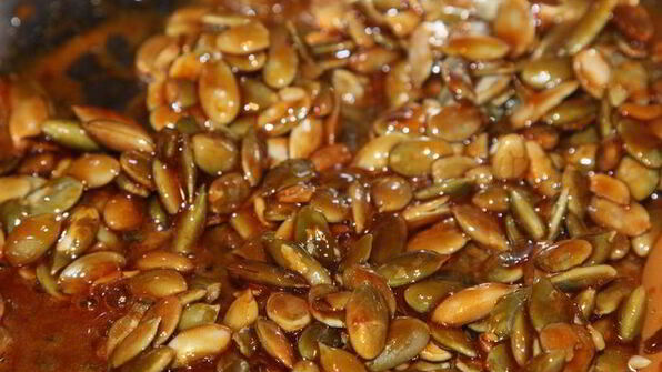 конфеты ореховый микс с клюквой