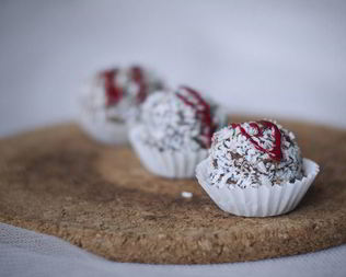 Полезные конфеты с финиками, апельсином и бананами