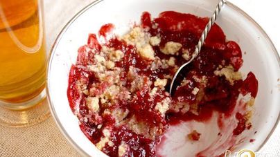 Крамбл с ягодами