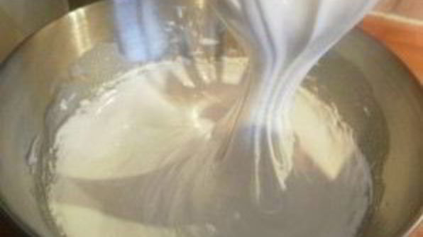 белково-масляный крем для торта