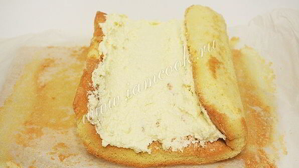 бисквитный рулет с кремом