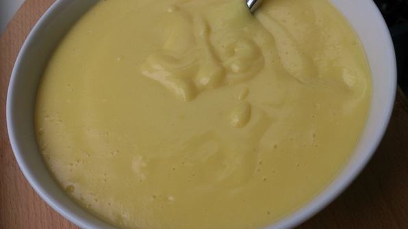 блинчики с клубникой и заварным кремом