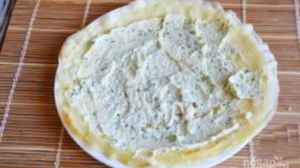 блинные рулетики с крабовым кремом