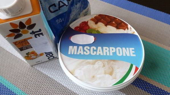 черничные блинчики с кремом из маскарпоне