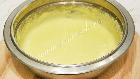 итальянский яичный крем с клюквой