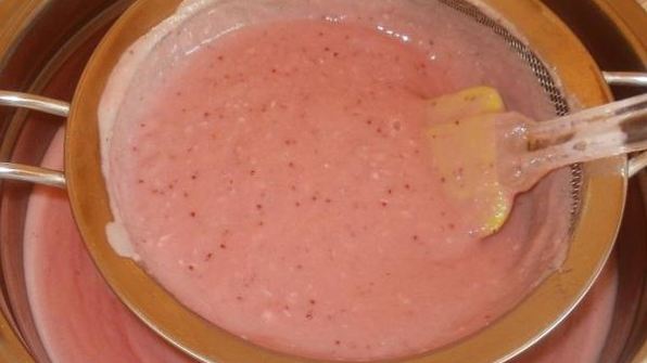 клубничный курд