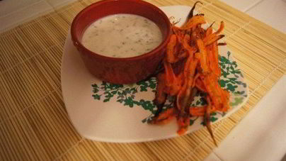 Крем с пармезаном и морковные чипсы