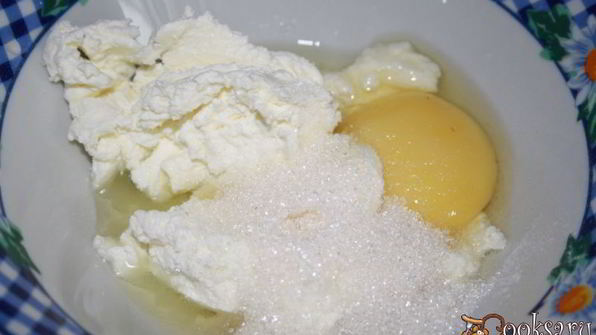 песочные корзинки с кремом и абрикосом яишенки