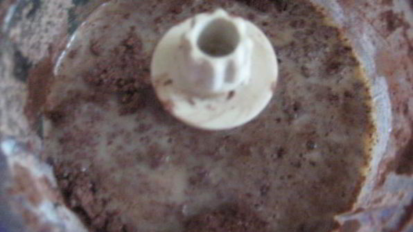 шоколадные коржики с кремом и клубникой