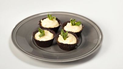 Шоколадные корзиночки с лимонным кремом