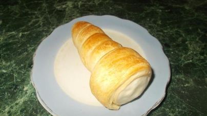 Слоеные трубочки с заварным кремом