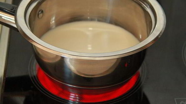 слоеные звездочки с кремом патисьер и кусочками яблока