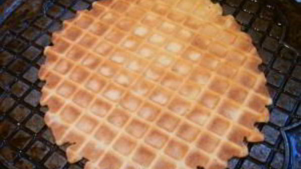 вафельные корзиночки с белковым кремом