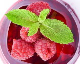 Малиновое желе с самбукой