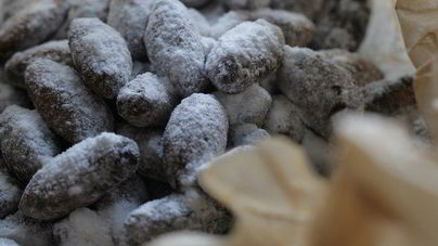 Миндаль в шоколаде