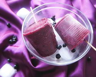 Чернично-йогуртовое мороженое