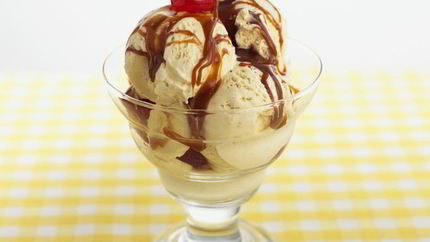 Домашнее мороженое с фруктами