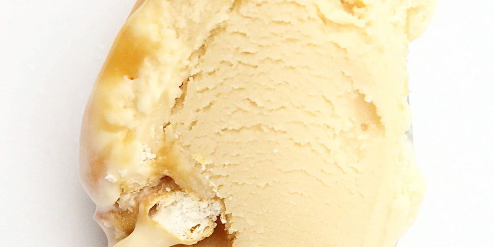 Рецепт карамельное мороженое с солеными претцелями и карамельной прослойкой