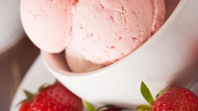 Клубничное мороженое