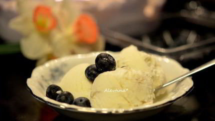 Мороженое рикотта на меду