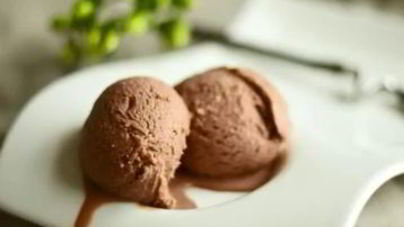 Шоколадное домашнее мороженое