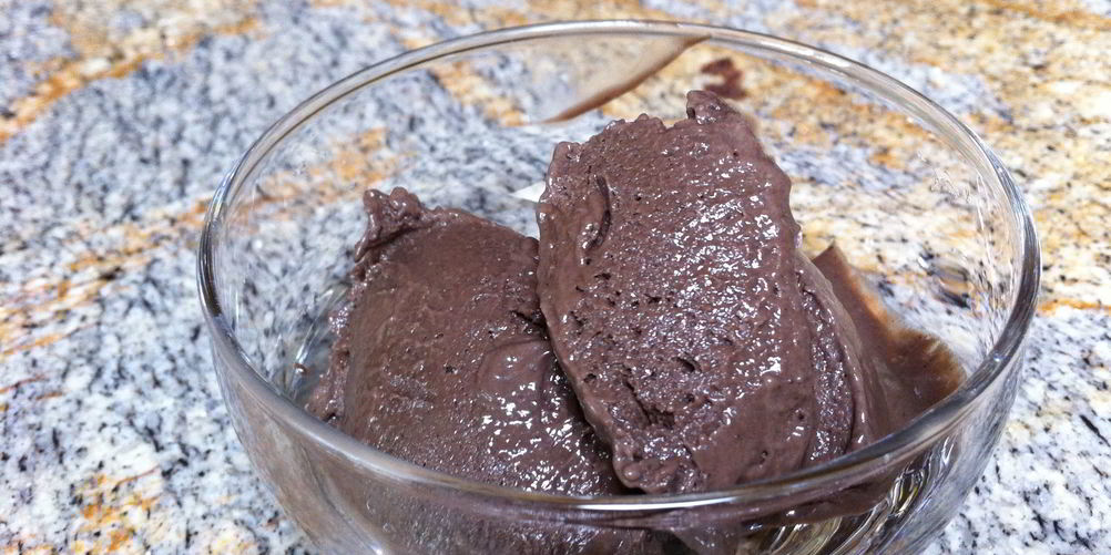 Рецепт шоколадное мороженое c авокадо