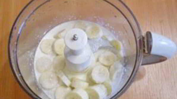 сыроедческое банановое мороженое