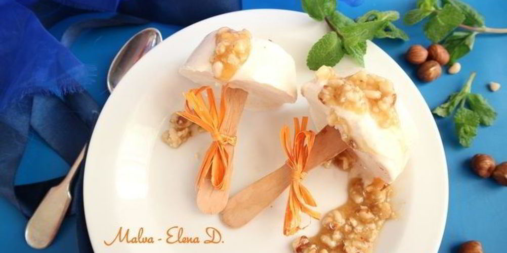 Рецепт творожное мороженое с мягким грильяжем