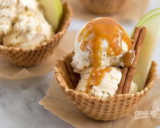 Яблочное мороженое с корицей