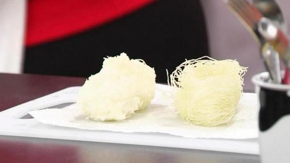 жареное мороженое с фунчозой