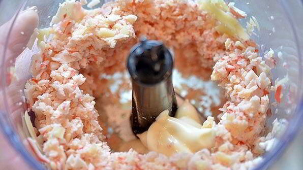 кальмар, фаршированный крабовым муссом