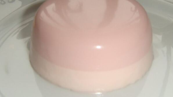 мусс с шоколадным соусом