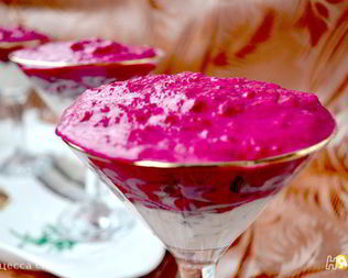 Сельдь под муссом из свеклы