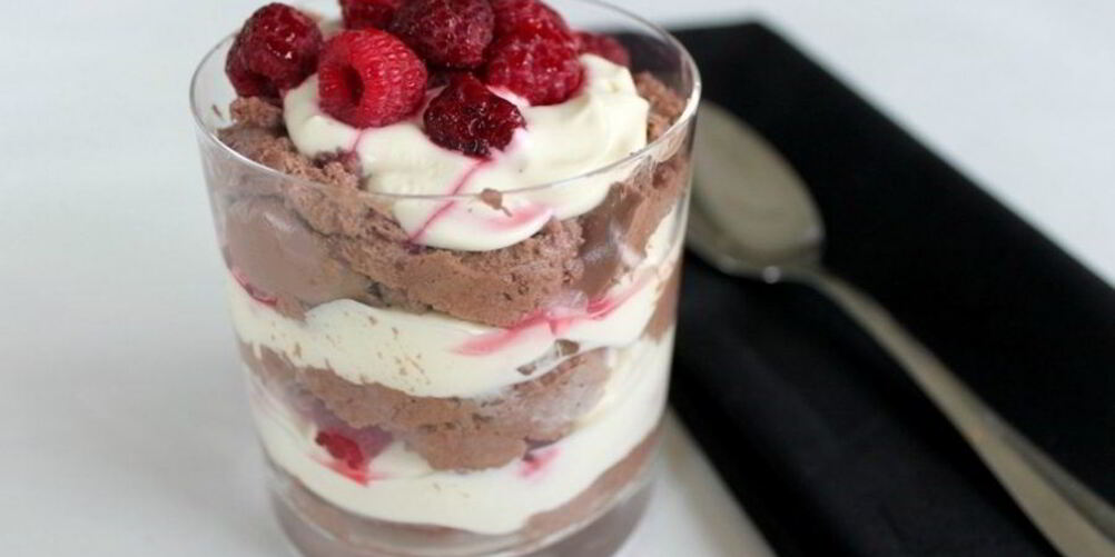 Рецепт шоколадный мусс с малиной