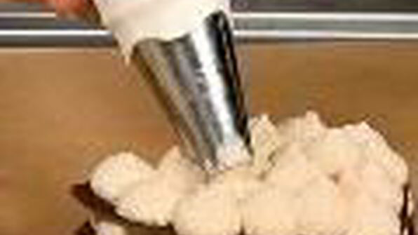 шоколадные сердечки со сливочным муссом