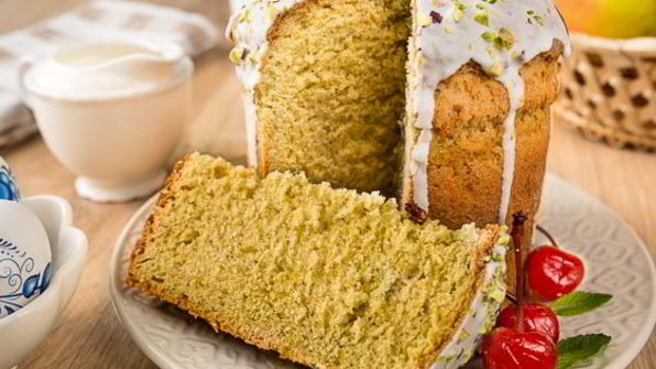 фисташковый пасхальный кулич