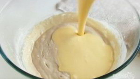 кулич пасхальный из сдобного дрожжевого теста