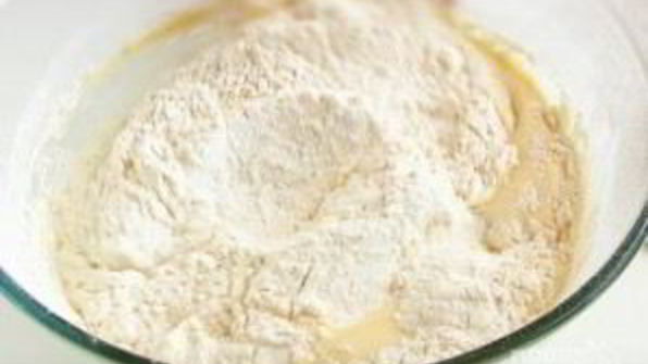 кулич пасхальный из сдобного дрожжевого теста