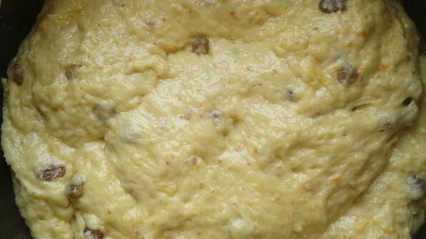 кулич пасхальный на желтках с шафраном