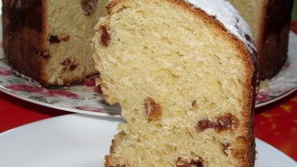 Кулич с изюмом