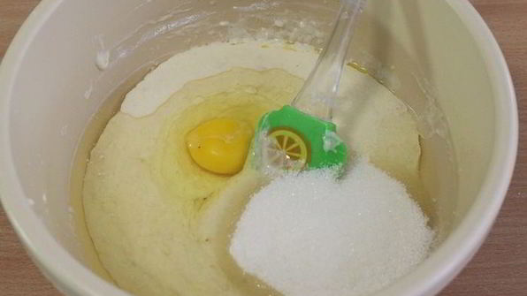 кулич с творожной начинкой