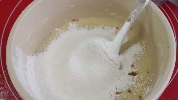 кулич с творожной начинкой