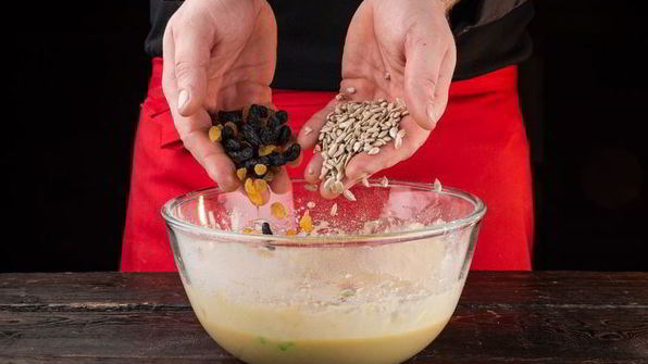 мини-куличи с апельсиновыми цукатами