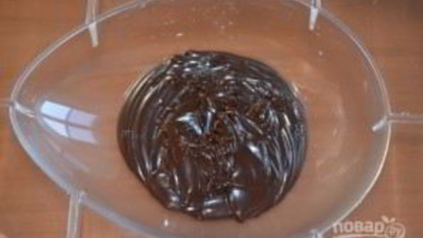 пасхальное шоколадное яйцо